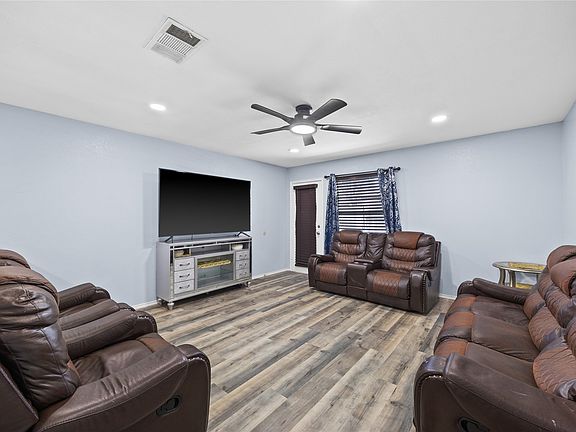 5th image of 3706 Wolf Creek Ln