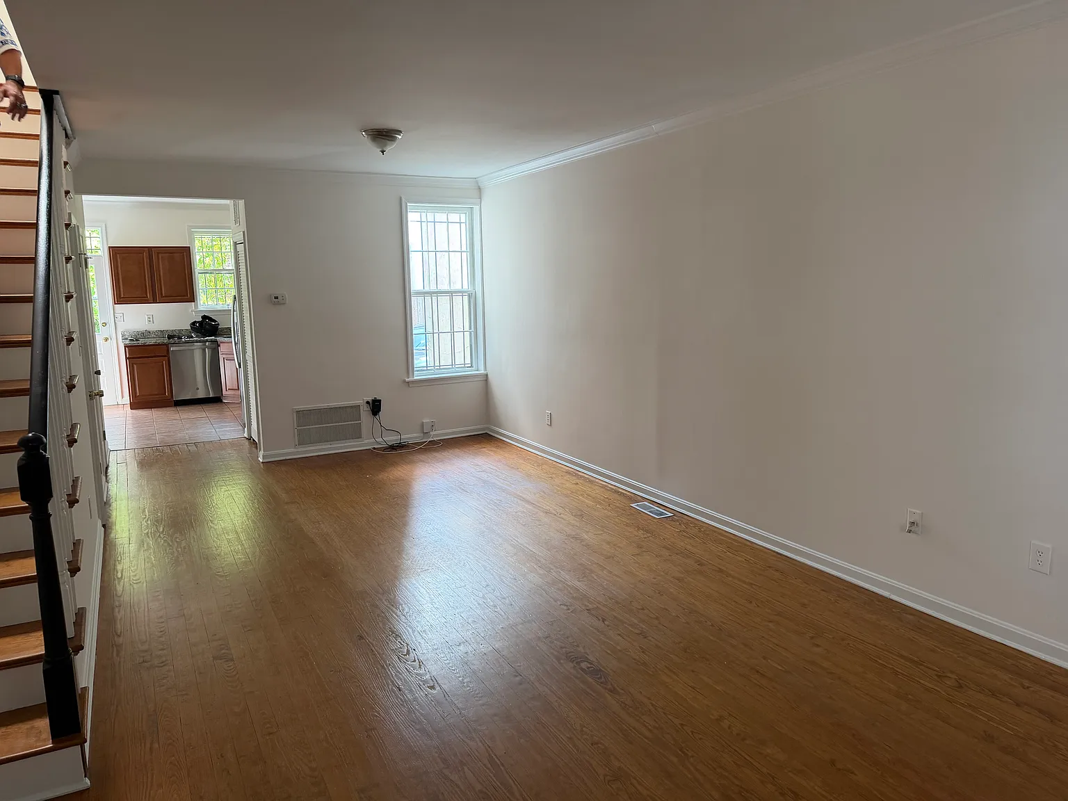 2 bed, 2.5 bath, 1375 sqft, $4,400 — Photo 4