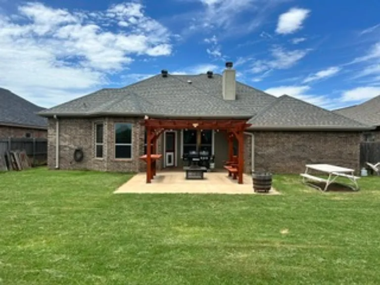 7065 McLeod Dr — Photo 34