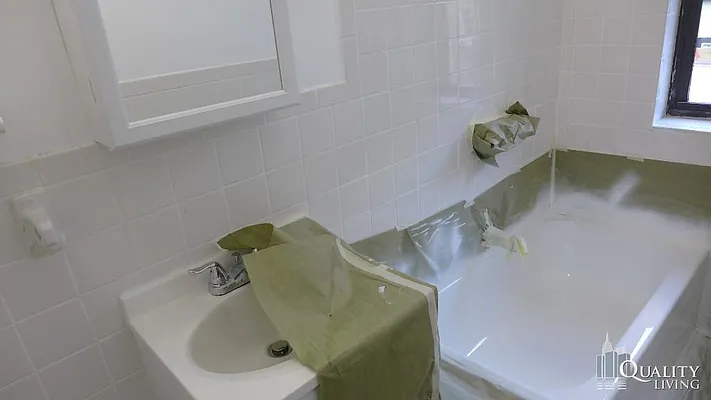 Rented by (Legacy) NY Quality Living Uptown | media 16