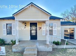1225 S 10th St, Slaton, TX 79364
