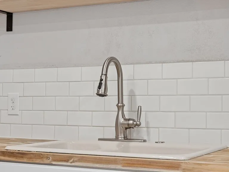 151 Ruxton Ave #B — Photo 7
