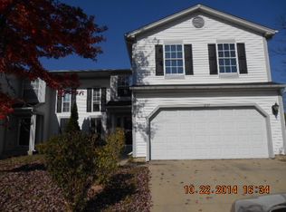 1237 Oak Ridge Dr, Streamwood, IL 60107