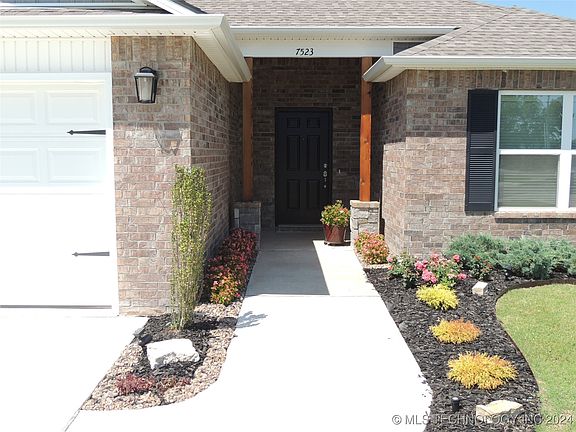2nd image of 7523 E 160th Pl S