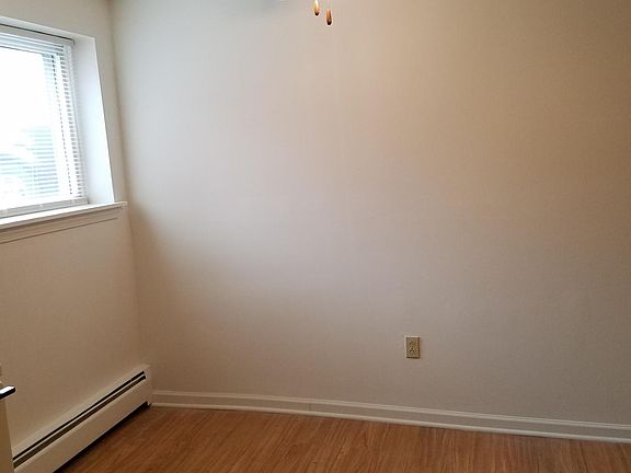 4th image of 6 Losson Garden Dr APT 5