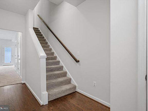 4th image of 2708 Wessex Cir