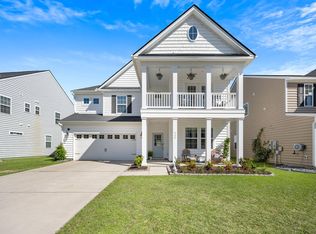 717 Redbud Ln, Summerville, SC 29486