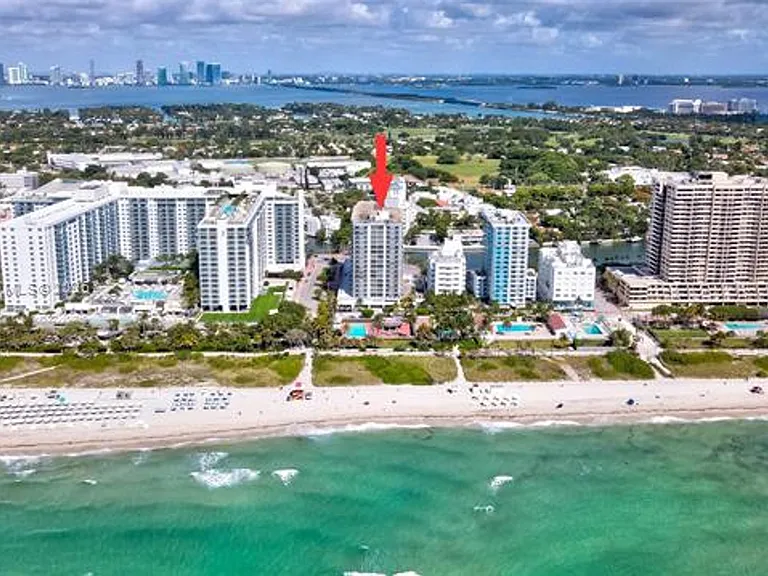 2401 Collins Ave #1410 — Photo 21