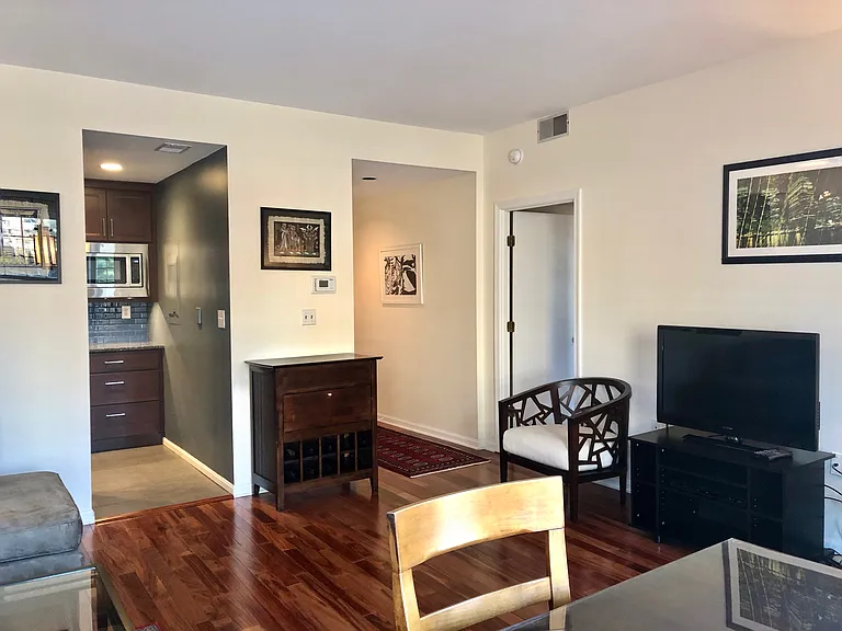 2647 Connecticut Ave NW #301 — Photo 9