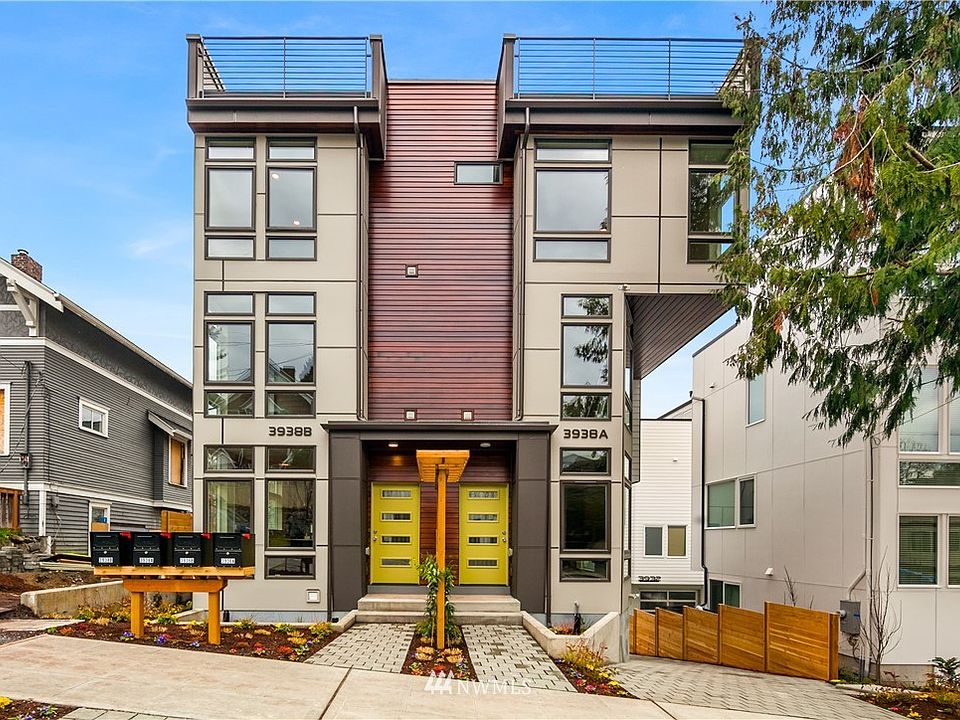 1st image of 3936 B 1st Avenue NE