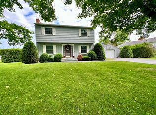 4 Stewart St, Rouses Pt, NY 12979