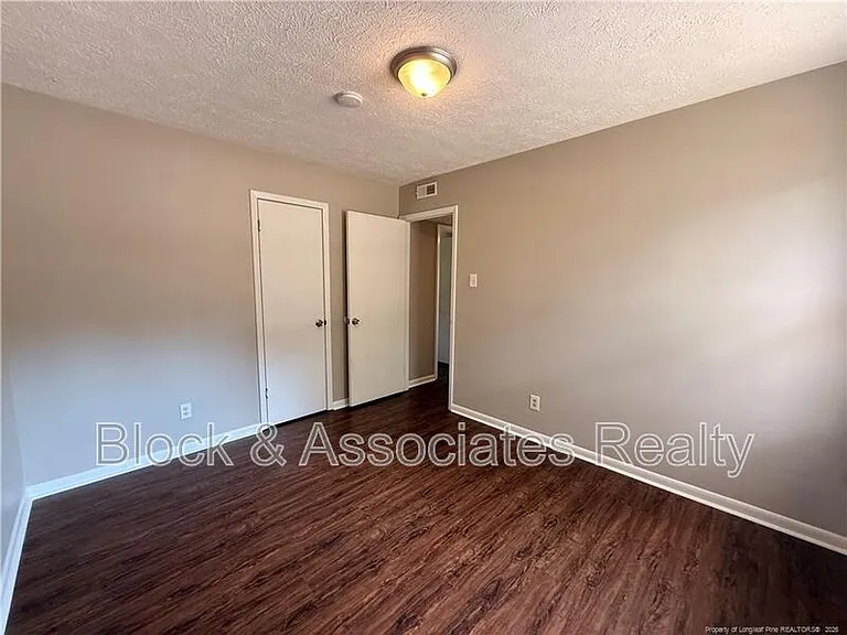 4805 Fellows Ct — Photo 16
