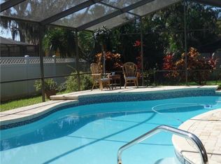 511 Wayfarer Dr, Tarpon Springs, FL 34689