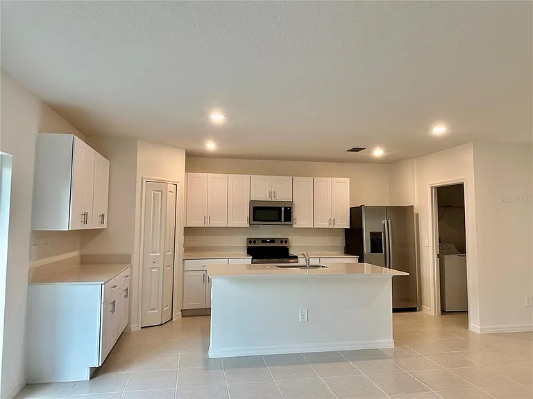 8842 Dusty Ln — Photo 9