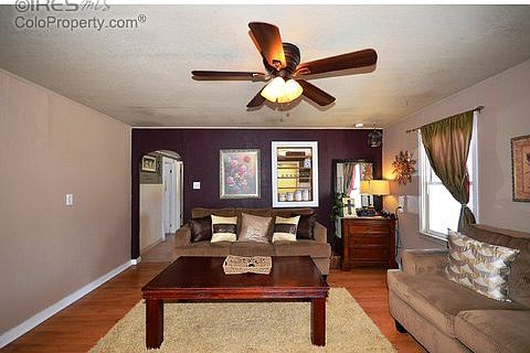 2nd image of 3730 Belmont Ave
