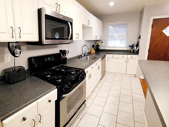 5th image of 5819 Bustleton Ave