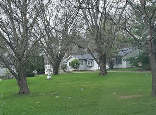 2252 Medina Line Rd, Akron, OH