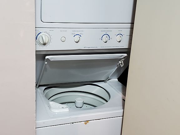 4th image of 920 Poeyfarre St APT 146