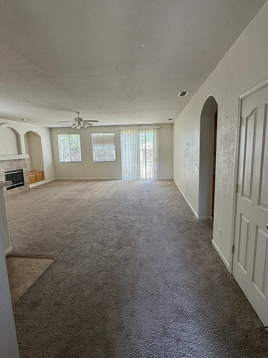 1656 Maring Way photo 1