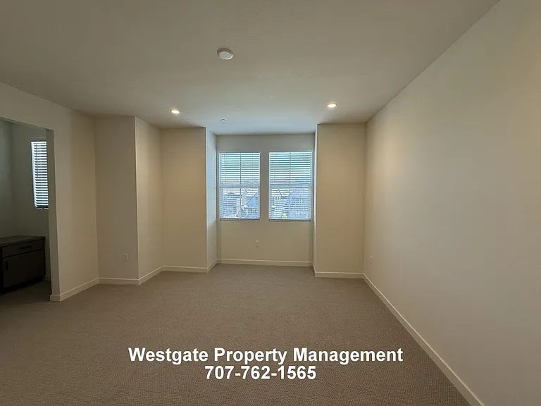 209 Wellness Way — Photo 17