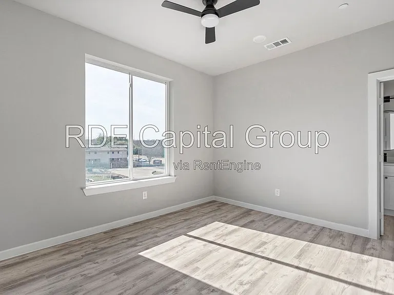 948 S Corinth Street Rd #1 — Photo 22