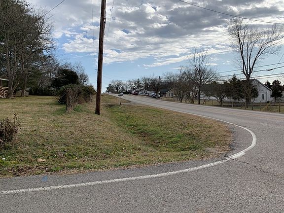 4th image of 4203 Woodbury Pike