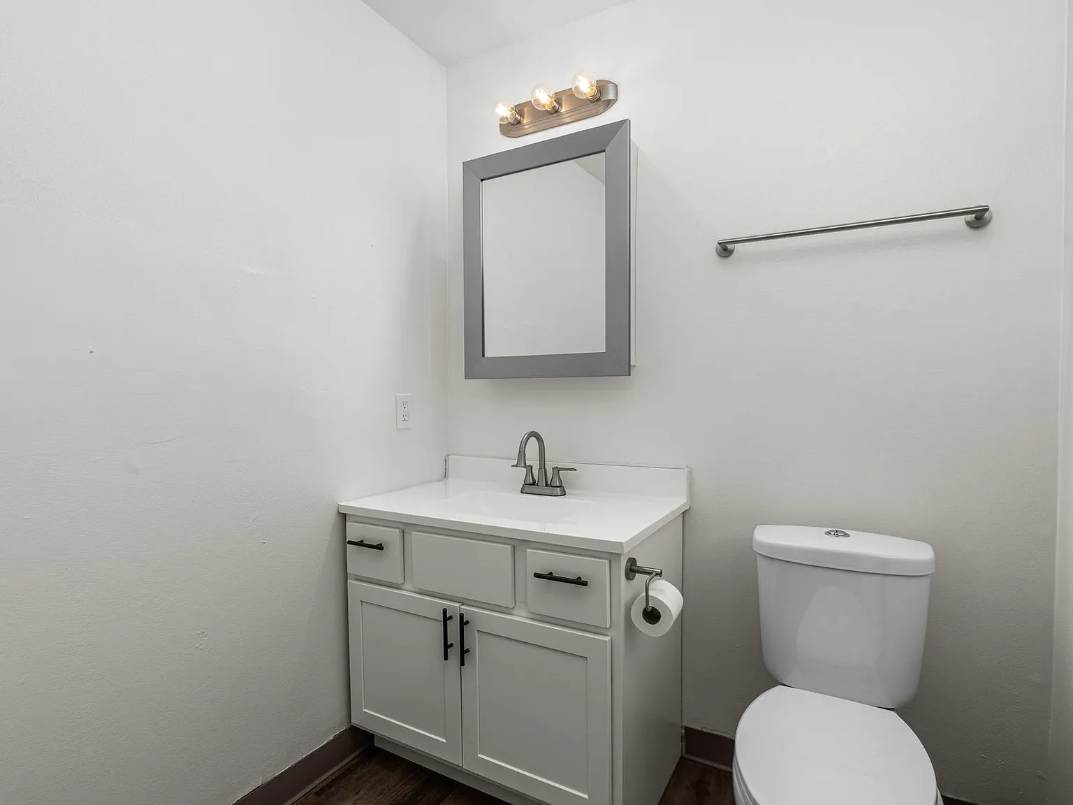 Prairie Grove Townhomes — Photo 4