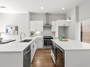 2290 N Fitzhugh Ave #40, Dallas, TX 75204