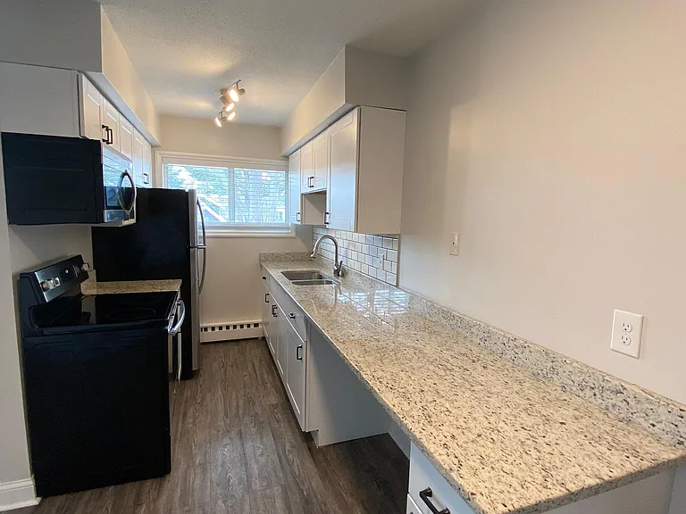 639 23rd Ave NE #25 — Photo 1
