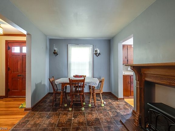 5th image of 144 Church St