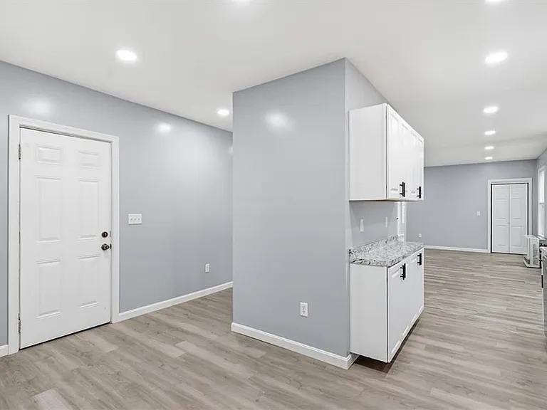 62 Cypress St #2 — Photo 11