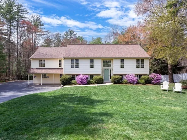 74 Oxford Dr, Franklin, MA 02038