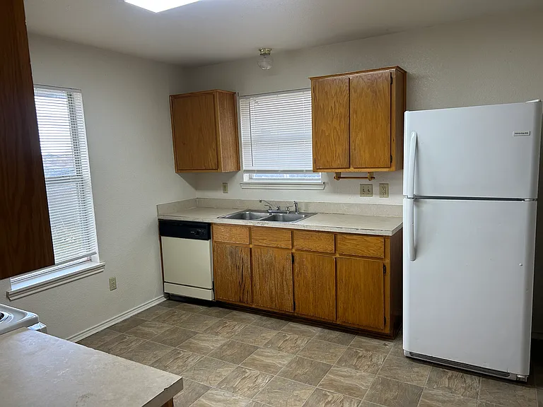 2707 Mason Dr — Photo 5
