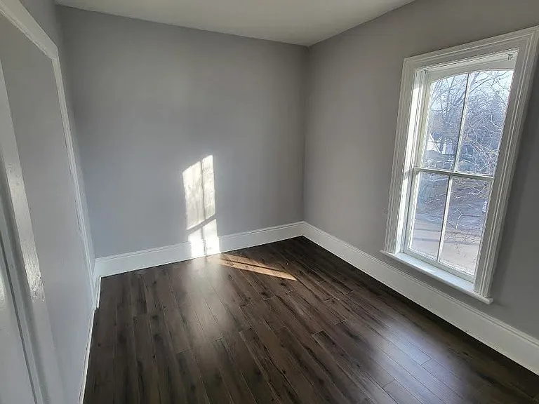 28 Ridout St — Photo 15