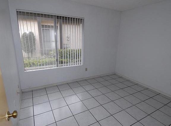 3rd image of 2408 Tocayo Ave Unit 129