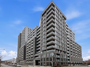 1150 Boulevard Rena Lavesque E #723, Montreal, QC H2L 0J2