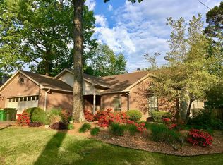 4 Longtree Ct, Little Rock, AR 72223
