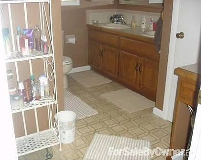 5th image of 4418 Sunnymead Ave