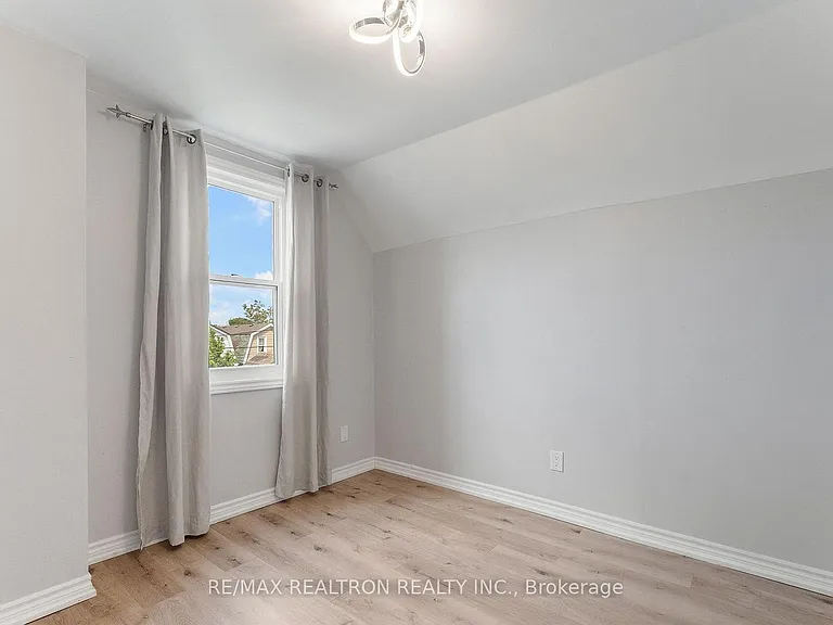 1045 Cannon St E #1 — Photo 17