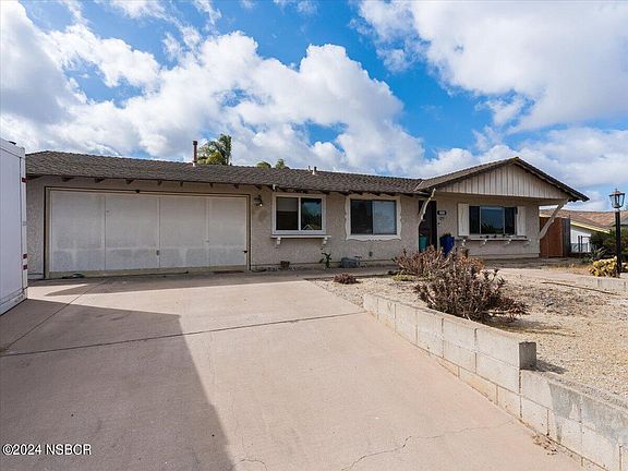 3rd image of 132 Stansbury Dr
