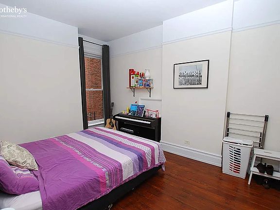 4th image of 165 W 82nd St APT 14