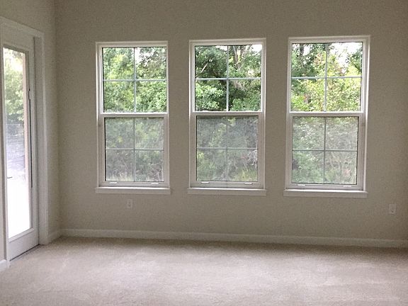 5th image of 2112 Sherbrook Ave