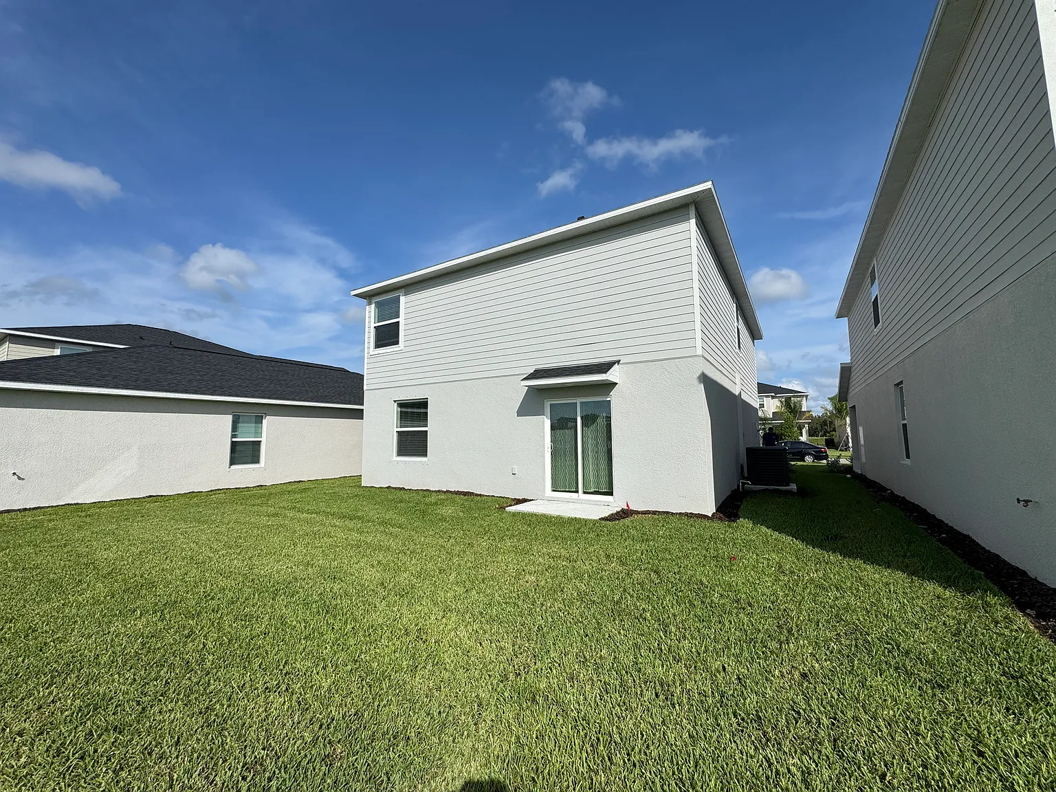 4 bed, 1874 sqft, $2,150 — Photo 2