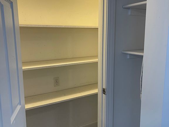 2nd image of 3001 N Leclaire Ave #2