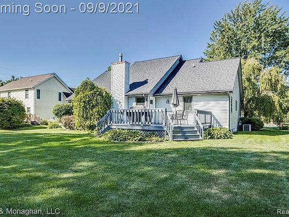 2nd image of 3022 Lindsay Ln
