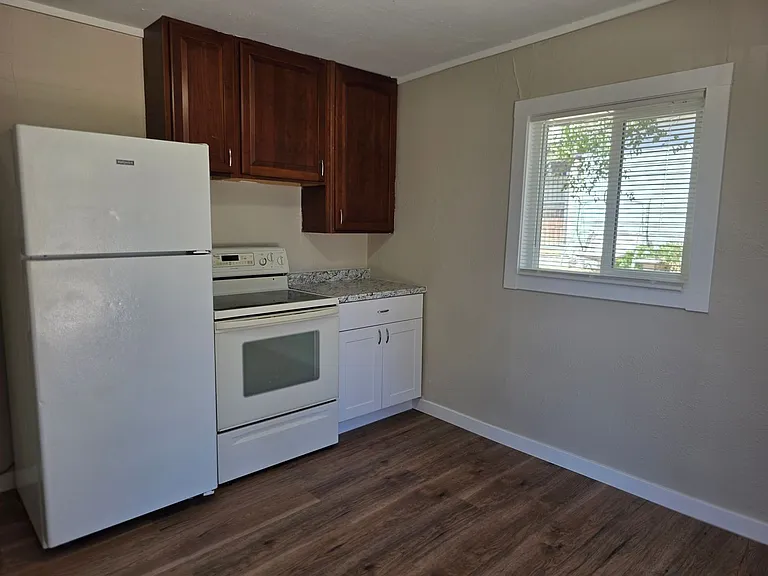 1547 W Byers Pl — Photo 12