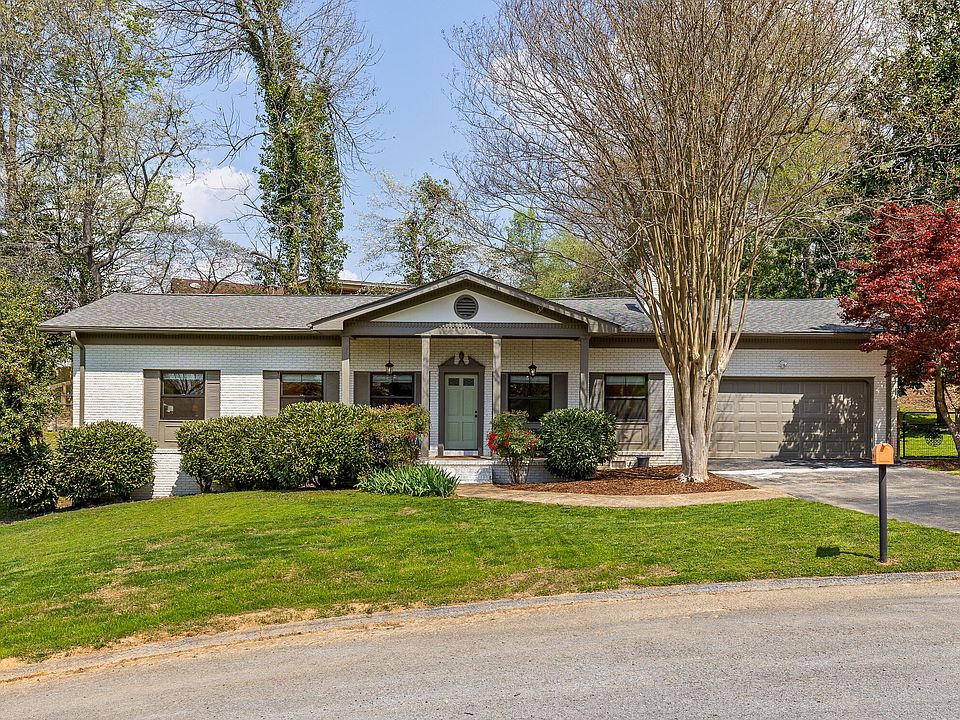 1st image of 111 Pine Forest Ln