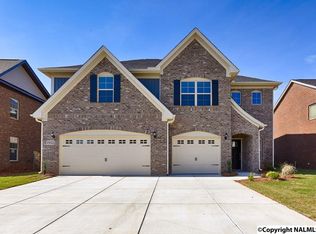 15022 Lakeside Trl, Huntsville, AL 35803