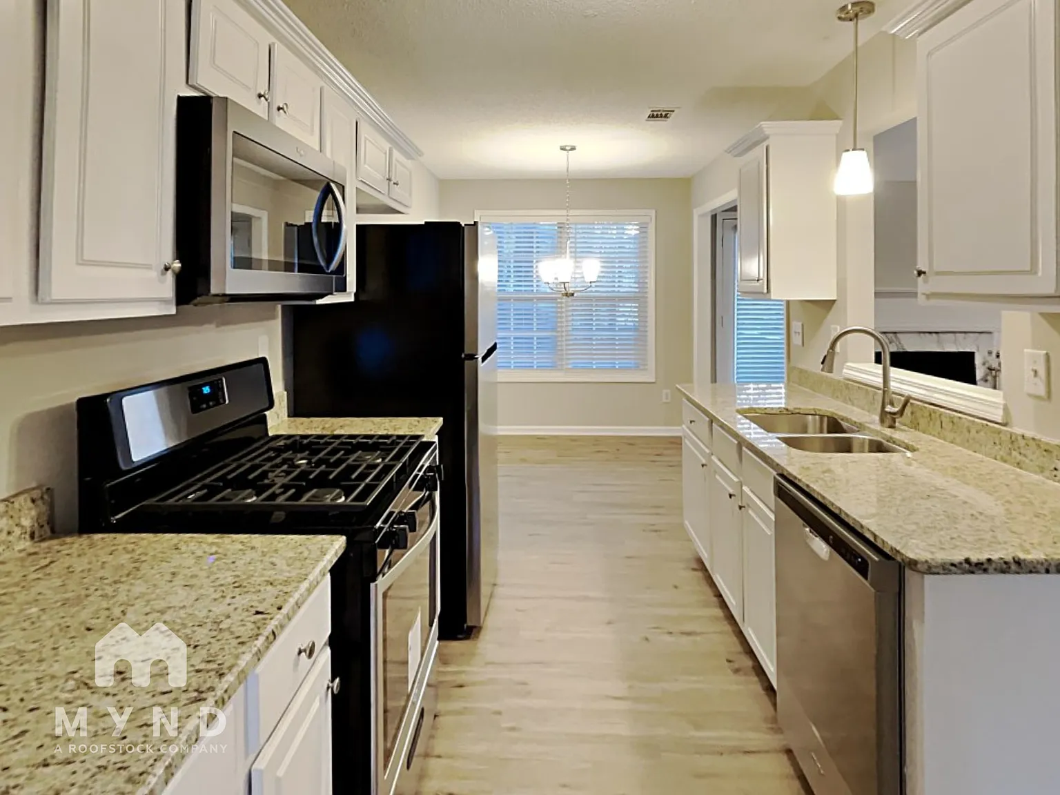 4 bed, 3.0 bath, 2019 sqft, $2,199 — Photo 2