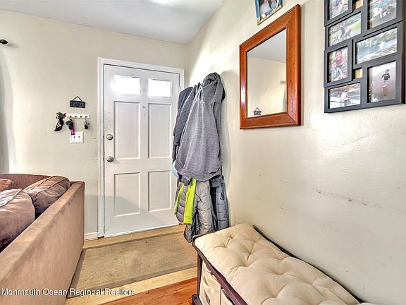 3rd image of 1457 Colorado Dr